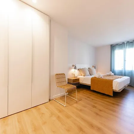 Bravissimo Tarla, 2-bedroom Lejlighed Girona