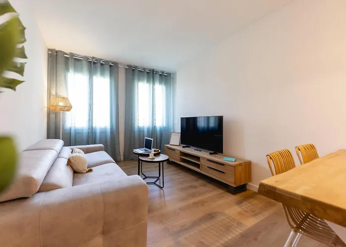 Bravissimo Tarla, 2-bedroom Apartman Girona